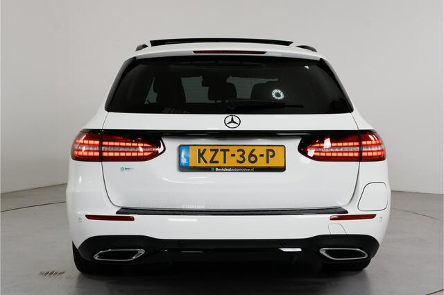 Mercedes-Benz E-estate 300 e AMG Night | Pano | Burmester | Junge sterne garantie | Ambient | SOH 91,63% |