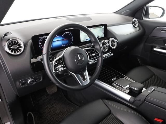 Mercedes-Benz EQA 250 Progressive 67 kWh | Stoelverwarming | Apple CarPlay | MBUX Augmented Reality für Navigation | Ledkoplampen. Inclusief 48 maanden MB Certified garantie voor Europa.