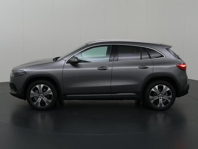 Mercedes-Benz EQA 250+ Luxury Line | Panoramadak | Keyless | 19inch | LED