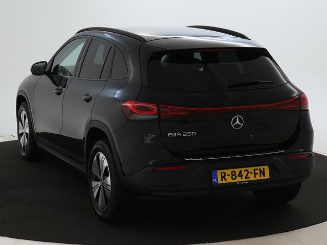 Mercedes-Benz EQA 250 Business Solution Luxury 67 kWh Inclusief 24 maanden MB Certified garantie voor Europa.