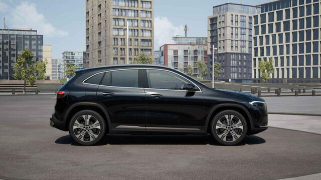 Mercedes-Benz EQA 250+ Luxury Line 71 kWh | Winter-pakket | Elektrisch bedienbare trekhaak | 360 graden camera | Elektrisch bedienbare stoelen met memory functie