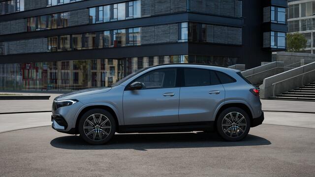 Mercedes-Benz EQA 250+ Business Solution AMG 71 kWh | Trekhaak | Nightpakket | Premium pakket | Parkeerpakket met 360°-camera | Dodehoekassistent | KEYLESS-GO comfort pakket | EASY PACK achterklep | Head-up display | Extra USB-poorten |