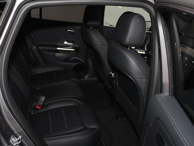 Mercedes-Benz EQA 300 4MATIC AMG Line 360°-camera | lederen bekleding | velgen multi-spaaks 20" |