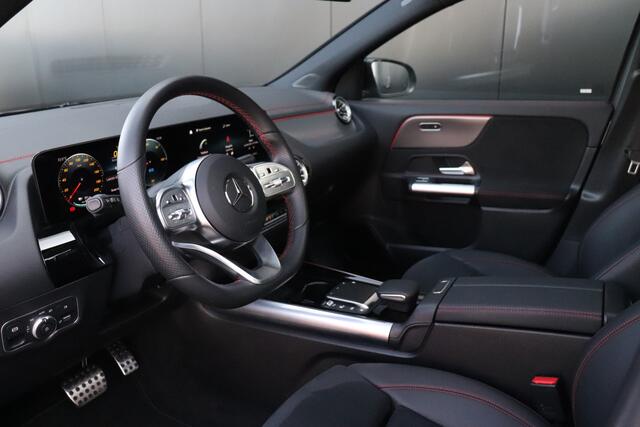 Mercedes-Benz EQA 250 AMG-LINE | 67 kWh | PANO-DAK | CAMERA | STOELVERWARMING | VIRTUAL COCKPIT | CRUISE | AIRCO | NAVI |