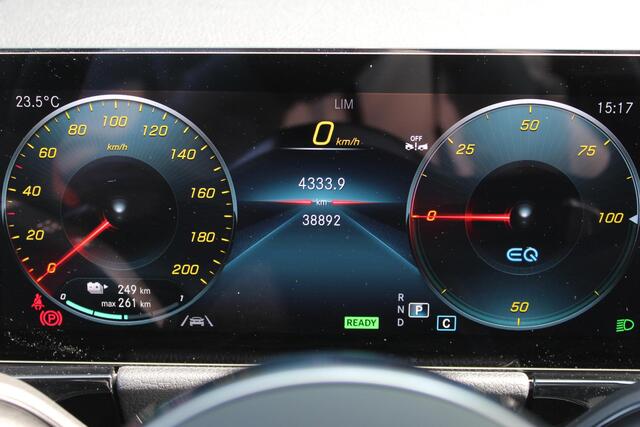 Mercedes-Benz EQA 250 AMG Line 67 kWh Premium | Panorama dak