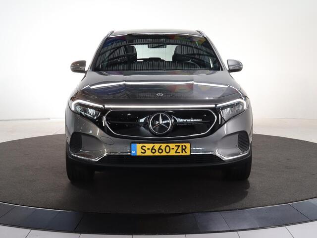 Mercedes-Benz EQA 250 Luxury Line 67 kWh | Panoramadak | |Premium pakket | Stoelverwarming |