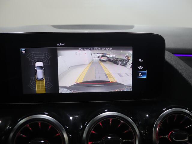 Mercedes-Benz EQA 250 Luxury Line 67 kWh | Panoramadak | |Premium pakket | Stoelverwarming |