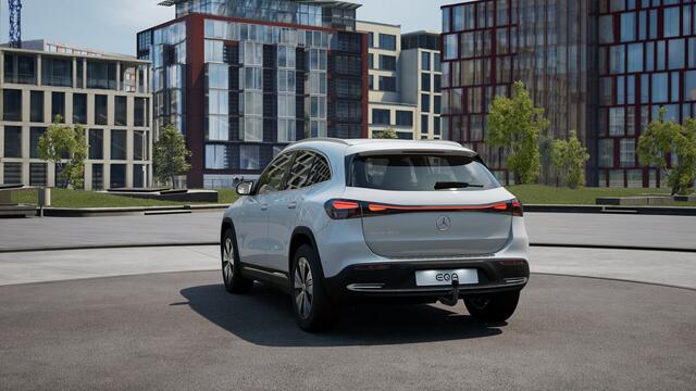 Mercedes-Benz EQA 250+ Business Solution 71 kWh | Trekhaak | Parkeerpakket met achteruitrijcamera | EASY PACK achterklep | Extra USB-poorten | Sfeerverlichting | Verwarmde stoelen vooraan | Zitcomfortpakket | Licht- en zicht pakket |