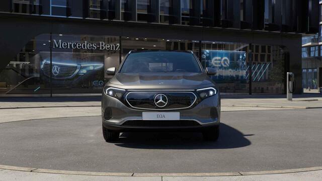 Mercedes-Benz EQA 250 Business Solution Luxury 67 kWh | Panoramadak | Keyless | Memory | 360 graden camera | Stoelverwarming |