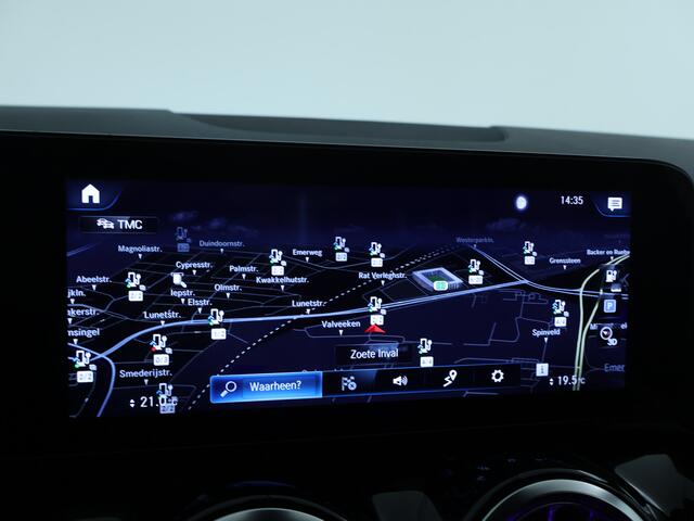 Mercedes-Benz EQA 250 Business Solution AMG 67 kWh | Dodehoek Detector | Sfeerverlichting | AMG Line | Inclusief 48 maanden Mercedes-Benz Certified garantie voor Europa.