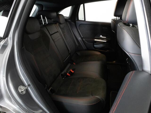 Mercedes-Benz EQA 250 Edition 1 AMG 67 kWh 190 PK | LED | Achteruitrijcamera | Stoelverwarming | Ambiance Verlichting |