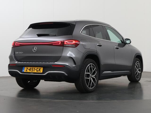 Mercedes-Benz EQA 250+ AMG Line 71 kWh | Panoramaschuifdak | Sfeerverlichting | Keyless go | 360 camera | EASYPACK-achterklep | Stoelverwarming |