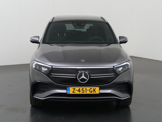 Mercedes-Benz EQA 250+ AMG Line 71 kWh | Panoramaschuifdak | Sfeerverlichting | Keyless go | 360 camera | EASYPACK-achterklep | Stoelverwarming |