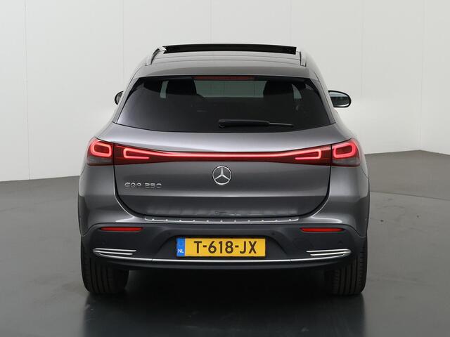 Mercedes-Benz EQA 250 Luxury Line 67 kWh | Panoramadak | Sfeerverlichting | Stoelverwarming | Parkeercamera | MBUX