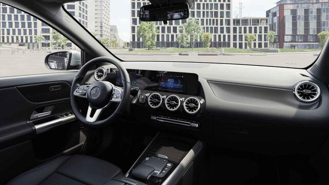 Mercedes-Benz EQA 250 67 kWh | Trekhaak | Stoelverwarming |