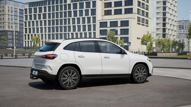 Mercedes-Benz EQA 250+ Business Solution AMG 71 kWh | Trekhaak | Nightpakket | Premium pakket | Parkeerpakket met 360°-camera | EASY PACK achterklep | Dodehoekassistent | KEYLESS-GO comfort pakket | Burmester Surround Sound systeem |
