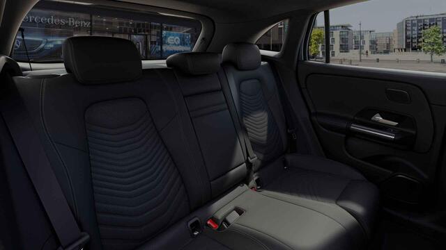 Mercedes-Benz EQA 250+ Business Edition 71 kWh | Panoramadak | Memory stoelen | 360 camera | Sfeerverlichting | Stoelverwarming |