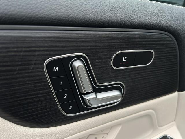 Mercedes-Benz EQA 250+ Luxury LIMITED | Beige Interieur | Panoramadak | 360° Camera | Elektrisch Verstelbare Stoelen + Memory | Donkergetint Glas Achter | Dodehoekassistent | Apple CarPlay | Android Auto | Stoelverwarming | Sfeerverlichting | Parkeersensoren | 17% bijtelli