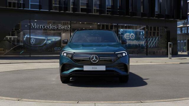 Mercedes-Benz EQA 250 AMG Line 67 kWh | Panoramadak | Premium pakket | Night | 360 graden camera | Sfeerverlichting |