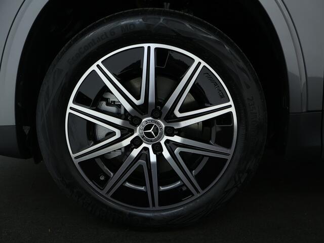 Mercedes-Benz EQA 250+ Business Solution AMG 71 kWh | Trekhaak | Nightpakket | Premium pakket | Parkeerpakket met 360°-camera | EASY PACK achterklep | KEYLESS-GO comfort pakket | Head-up display | Dodehoekassistent | Extra USB-poorten |