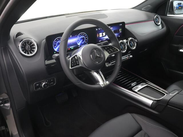 Mercedes-Benz EQA 250+ Business Solution Luxury 71 kWh | Trekhaak | Achteruitrijcamera | Stoelverwarming | Apple carplay & Android auto