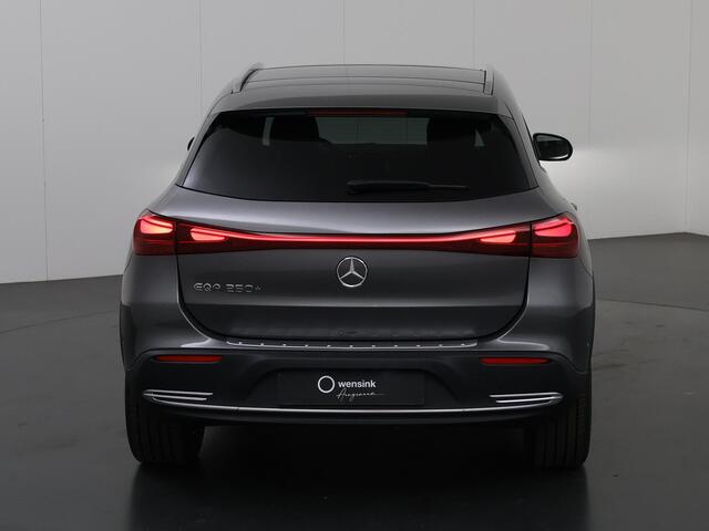 Mercedes-Benz EQA 250+ Business Solution Luxury 71 kWh | Trekhaak | Achteruitrijcamera | Stoelverwarming | Apple carplay & Android auto