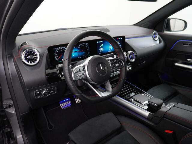 Mercedes-Benz EQA AUT. 250 67kWh AMG Camera Navi Mercedes & Me Apps Apple Carplay Android LED-high-performance WiFi-vb. Multi-Media Active-Park+Rem+Grootlicht-Assist PDC-a+v LED-a+v Digital Dashboard Dual-Ecc Sportst+Leer/Alcantara+Verwarmd Keyless Lane-Assist ESP DAB 191p