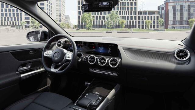 Mercedes-Benz EQA 250 AMG Line 67 kWh | Rijassistentiepakket | Premium Pakket | Trekhaak | 360 graden camera | Stoelverwarming |