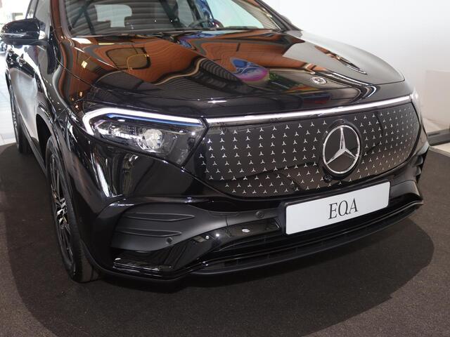 Mercedes-Benz EQA 250+ Business Solution AMG 71 kWh | Winter-pakket | Panoramadak | Burmester | Head-up display | Achteruitrijcamera