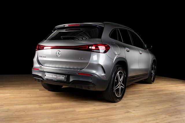 Mercedes-Benz EQA 300 4MATIC AMG Line 67 kWh Panorama dak | Trekhaak