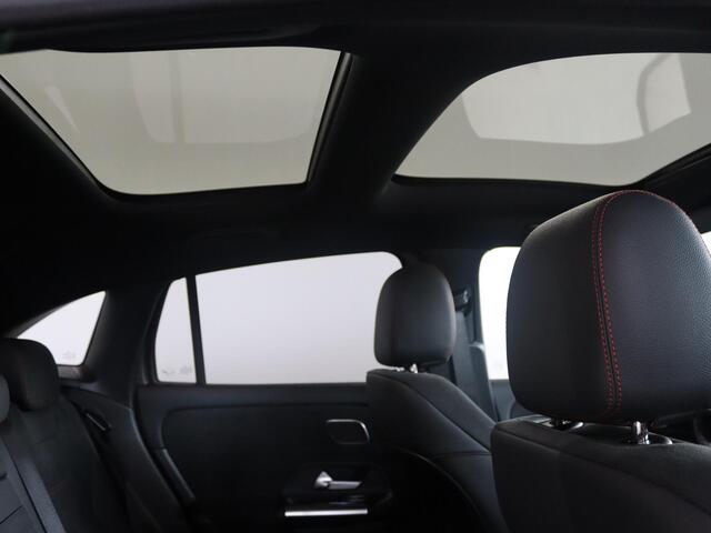 Mercedes-Benz EQA 250+ Business Solution AMG 71 kWh | Premium plus pakket | Burmester | Panoramaschuifdak | Head-up display |