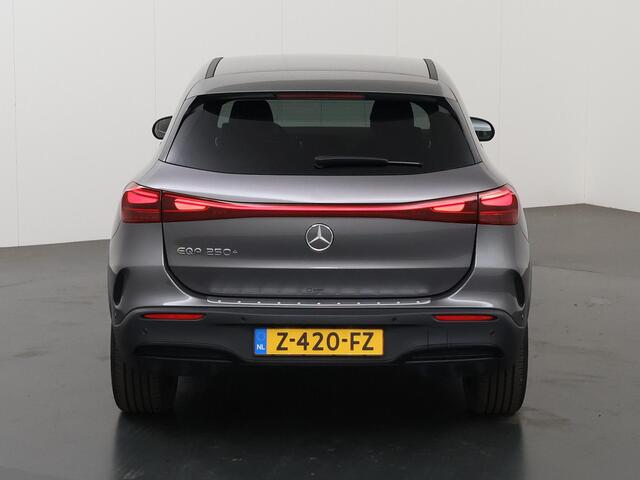 Mercedes-Benz EQA 250+ AMG Line 71 kWh | Night | Memory | Trekhaak | 20" lichtmetalen velgen | Keyless | Sfeerverlichting | Stoelverwarming |