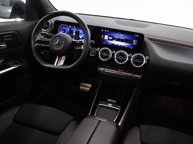 Mercedes-Benz EQA 250+ AMG Line 71 kWh | Night | Memory | Trekhaak | 20" lichtmetalen velgen | Keyless | Sfeerverlichting | Stoelverwarming |