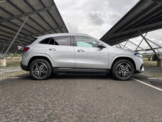 Mercedes-Benz EQA 250+ AMG 71 kWh | Panoramadak | Memory stoelen | 360 camera | Sfeerverlichting | Stoelverwarming |
