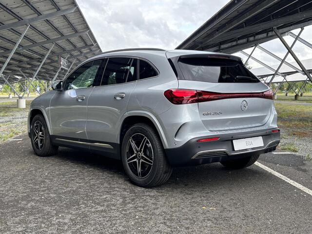 Mercedes-Benz EQA 250+ AMG 71 kWh | Panoramadak | Memory stoelen | 360 camera | Sfeerverlichting | Stoelverwarming |