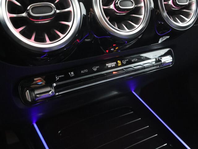 Mercedes-Benz EQA 250+ Business Edition 71 kWh | Achteruitrijcamera | Stoelverwarming | Alarm | 18" lichtmetalen velgen |