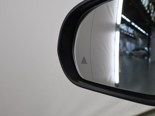 Mercedes-Benz EQA 250+ Business Edition 71 kWh | Achteruitrijcamera | Stoelverwarming | Alarm | 18" lichtmetalen velgen |