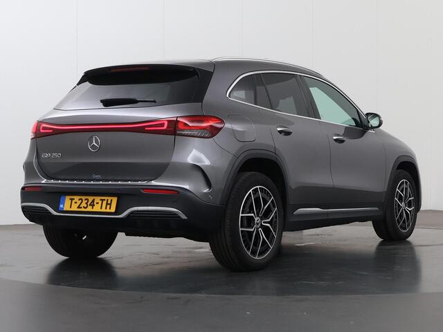 Mercedes-Benz EQA 250 Sport Edition 67 kWh | AMG | Panoramadak | Stoelverwarming | Keyless |