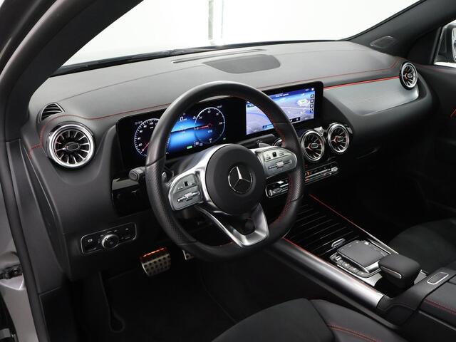 Mercedes-Benz EQA 250 Sport Edition 67 kWh | AMG | Panoramadak | Stoelverwarming | Keyless |