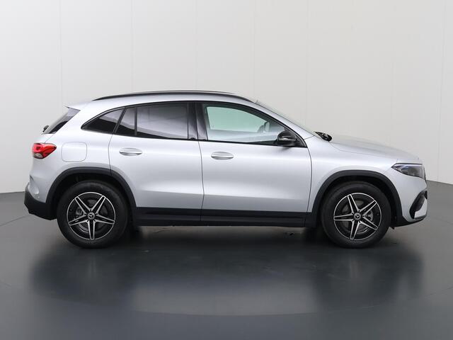 Mercedes-Benz EQA 250 AMG 67 kWh | Sfeerverlichting | Widescreen | Getint glas | Dodehoekassistent |