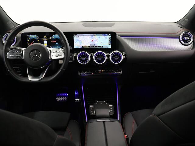 Mercedes-Benz EQA 250 AMG 67 kWh | Sfeerverlichting | Widescreen | Getint glas | Dodehoekassistent |