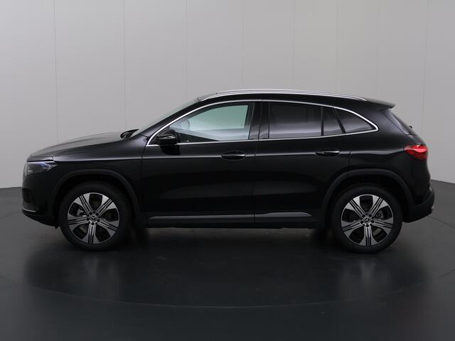 Mercedes-Benz EQA 250+ Luxury Line 71 kWh | Panoramaschuifdak | Winterpakket | Apple CarPlay