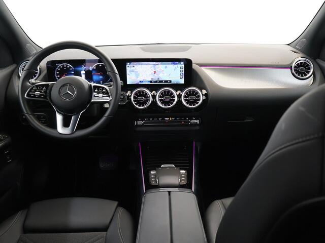 Mercedes-Benz EQA 250 Luxury Line 67 kWh | Getint glas | Sfeerverlichting | Widescreen |