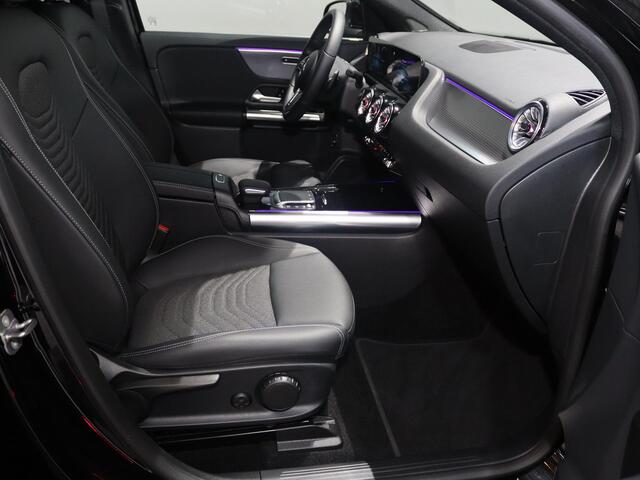 Mercedes-Benz EQA 250 67 kWh | Stoelverwarming | Apple carplay | Getint glas | Sfeerverlichting