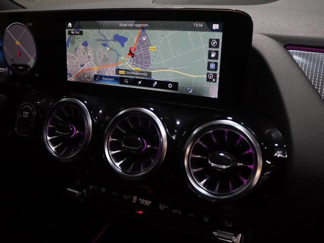 Mercedes-Benz EQA 250 67 kWh | Stoelverwarming | Apple carplay | Getint glas | Sfeerverlichting