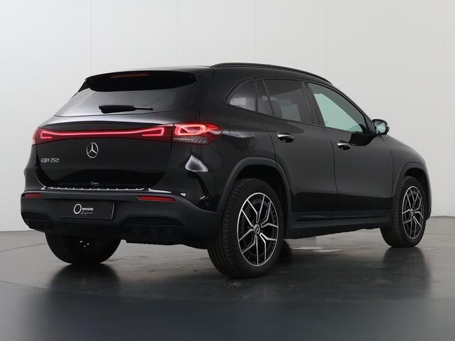 Mercedes-Benz EQA 250 AMG Line 67 kWh | Panoramadak | Night pakket | Keyless |