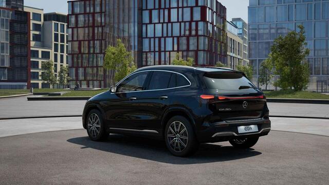 Mercedes-Benz EQA 250+ Business Solution AMG 71 kWh | Panoramaschuifdak | Burmester | Premium Plus pakket | 360°-camera | 20"AMG-velgen | Head-up display
