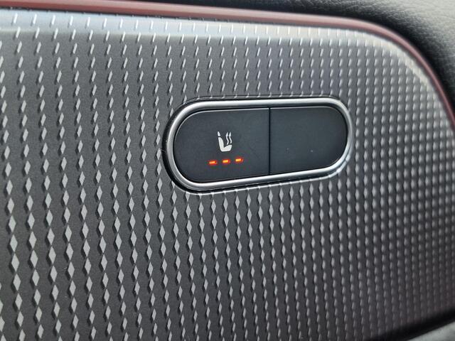 Mercedes-Benz EQA 250 Business Solution AMG 67 kWh | Widescreen | Achteruitrijcamera | Sfeerverlichting | Stoelverwarming | Elektrische achterklep