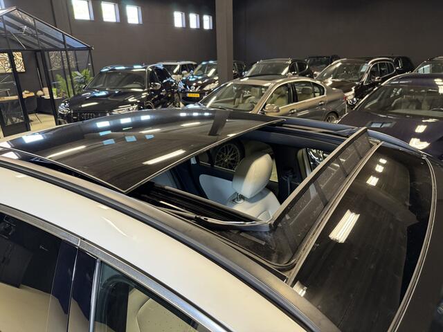 Mercedes-Benz EQA 250 Edition 1 67 kWh | Full options | AMG | Pano | Sfeerverlichting | Adaptive cruise | Lederen sportstoelen | Head-Up