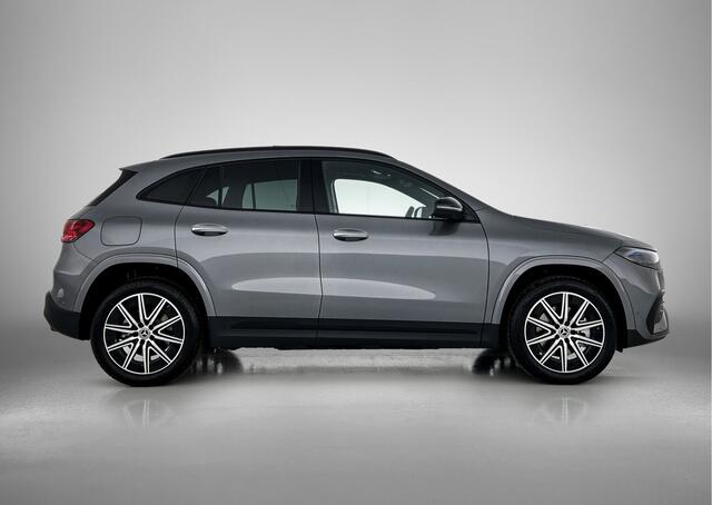 Mercedes-Benz EQA 250+ Business Solution AMG 71 kWh | Nightpakket | Premium Pakket | Parkeerpakket met 360°-camera | KEYLESS GO | Burmester® 3D surround sound systeem | EASY PACK achterklep | Head-up display | Dodehoekassistent |